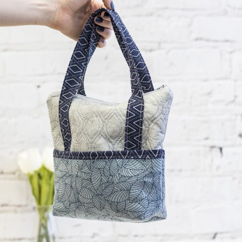How to: Quilt a cute tote bag with Threaders new Quilting Stencils