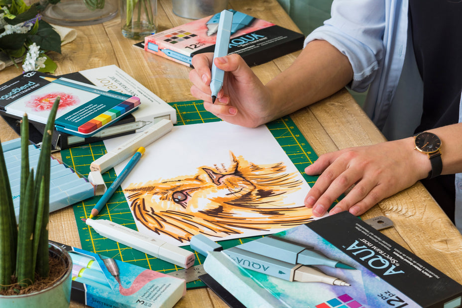 8 essentials for your art kit