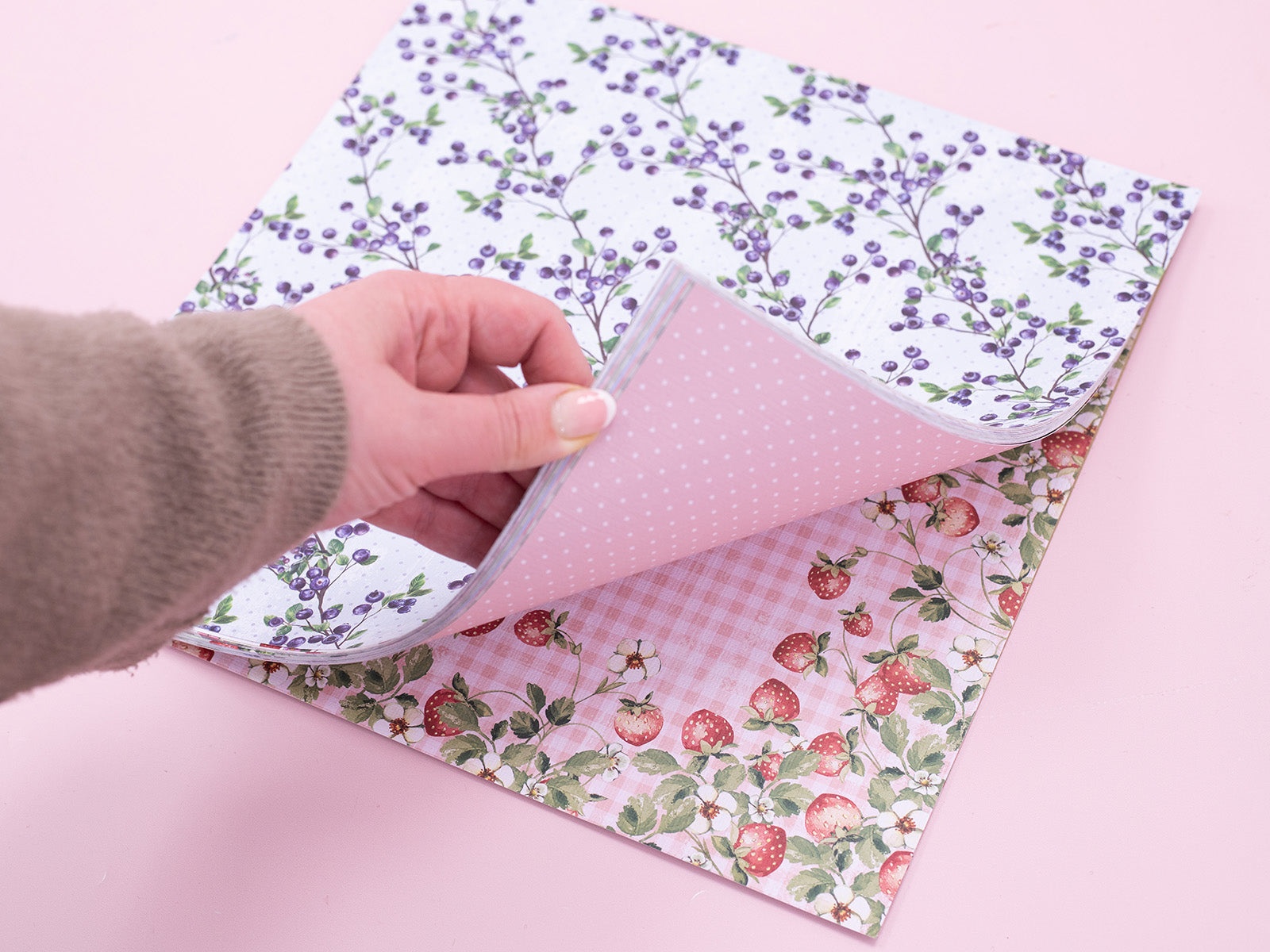 Berry Bliss - Vintage Berries Linen Paper Pad 12" x 12"