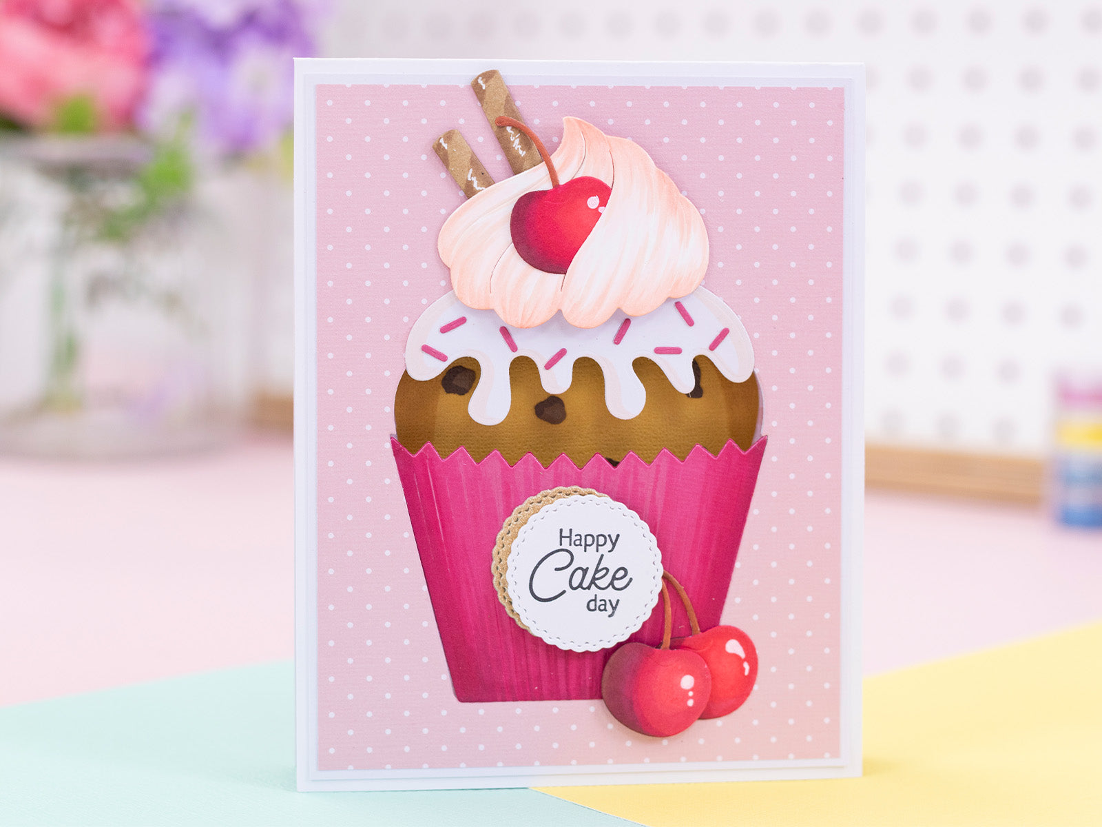 Cupcake Shaped Stamp & Metal Die Set