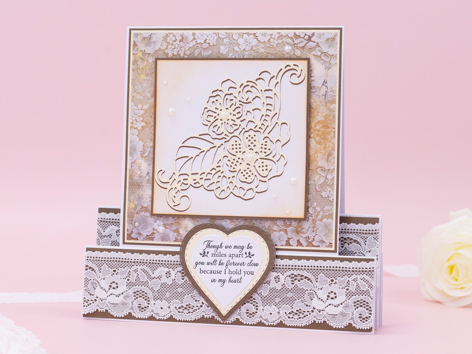 Sara Signature Antique Lace - Banners & Heartfelt Sentiments Stamp Set