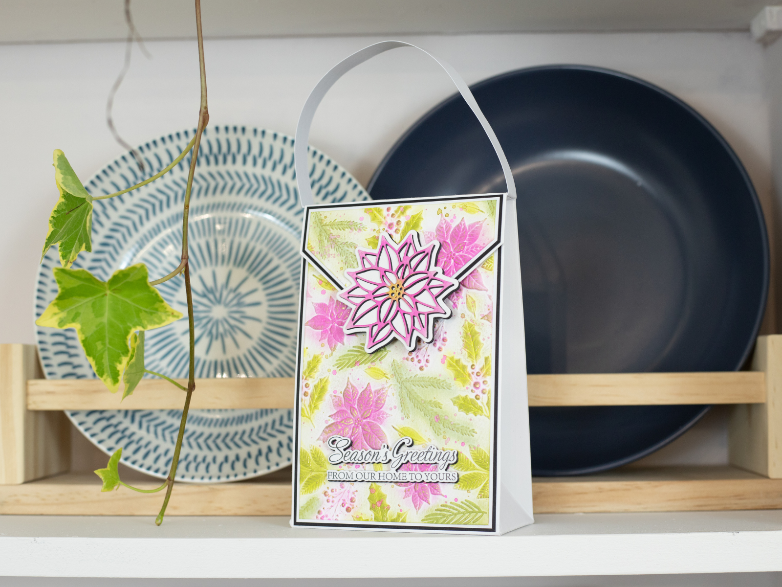 Crafter's Companion 3D Embossing Folder, Metal Die & Photopolymer Stamp - Festive Foliage