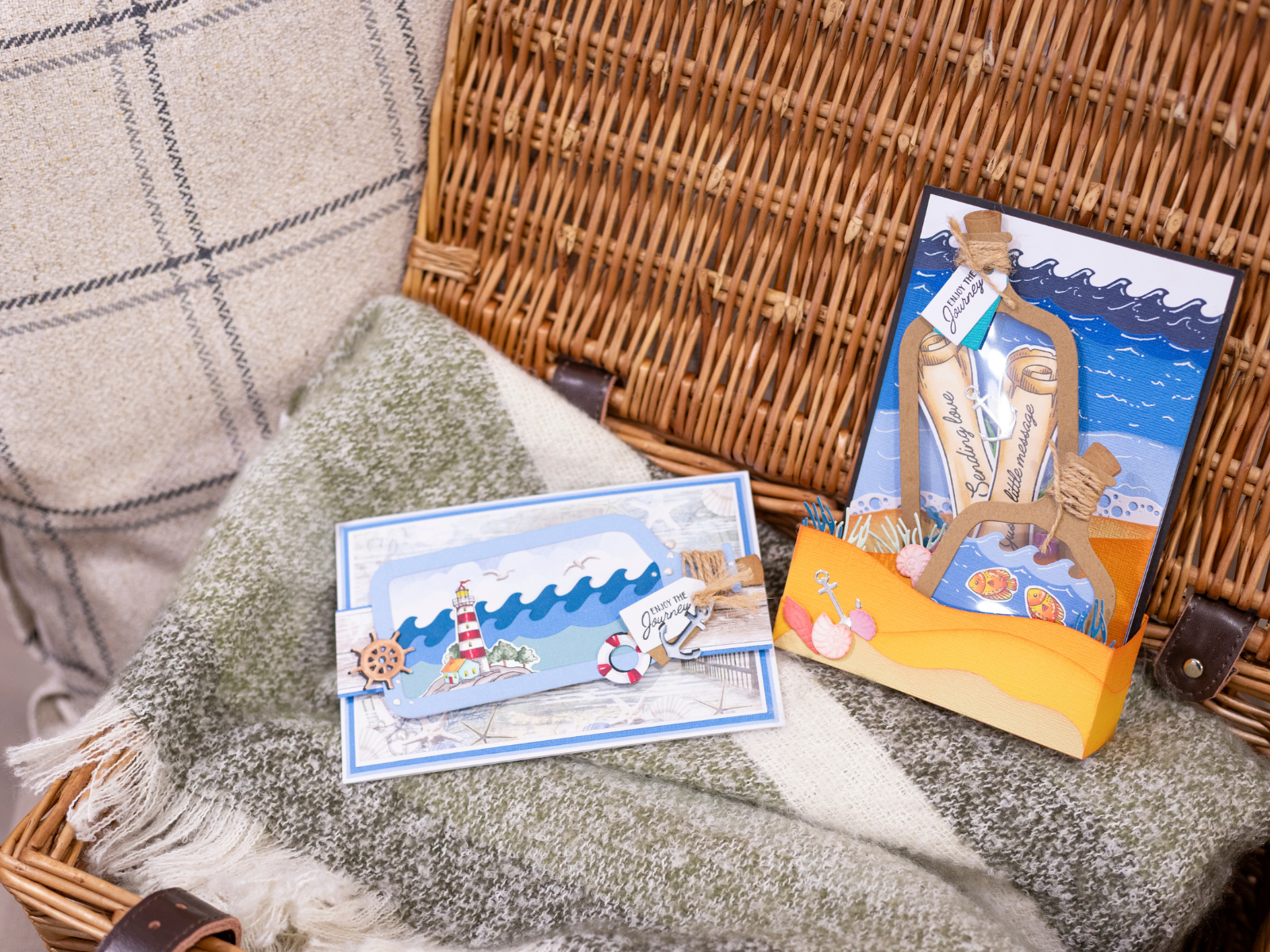 Crafter's Companion Message in a Bottle SHOWSTOPPER