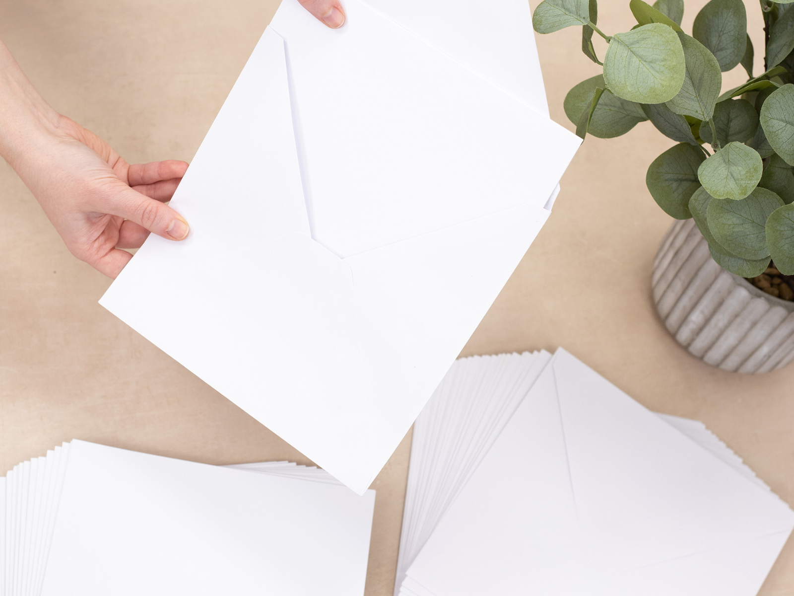 Crafter's Companion - 7"x 7" White Card & Envelopes 25pk