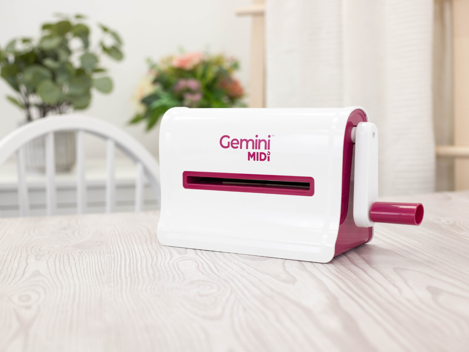Gemini Midi Manual Die Cutting Machine | Crafter's Companion US Gemini Midi Manual Die Cutting Machine | Crafter's Companion US