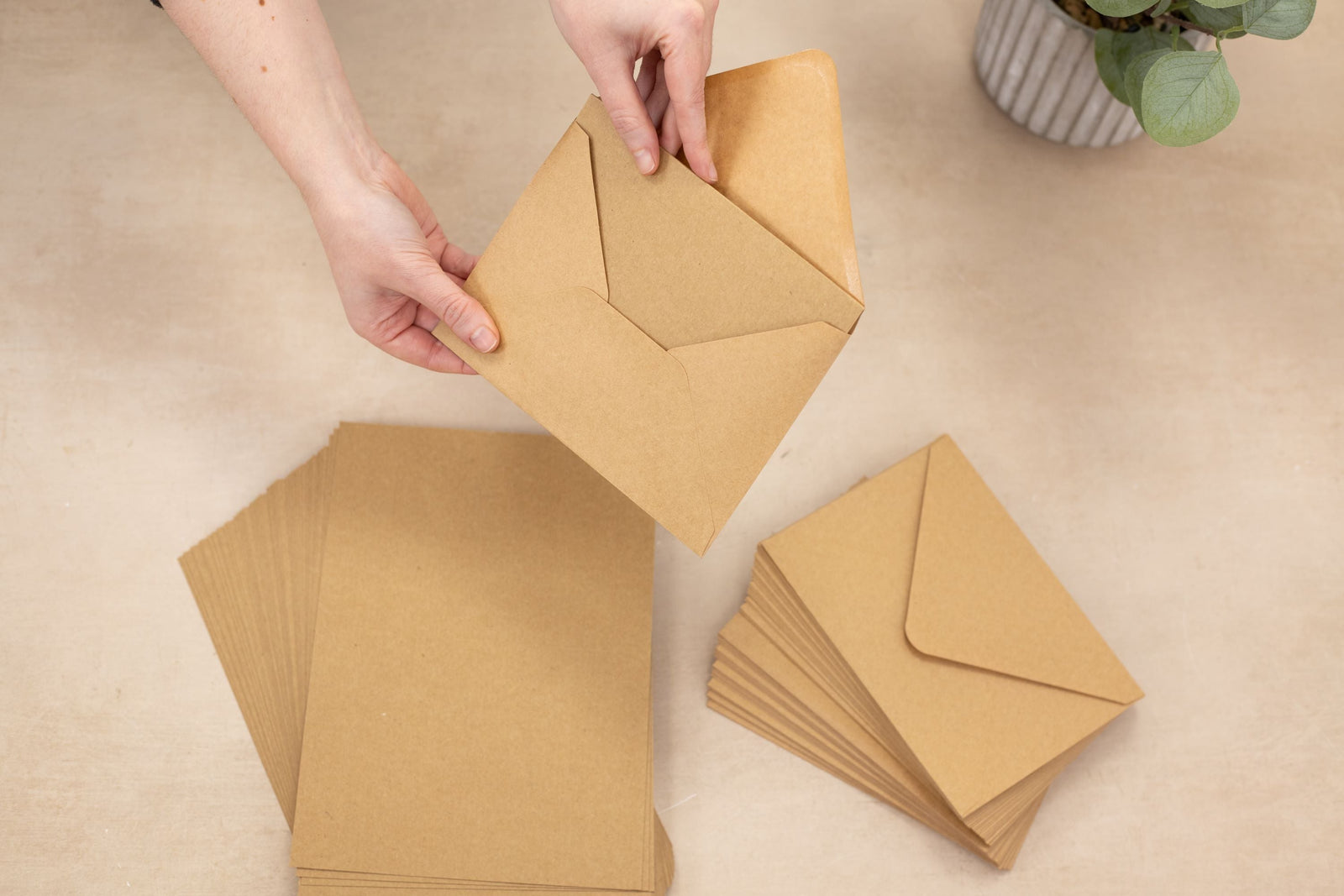 Crafter's Companion A6 Kraft Card & Envelopes - 100 Piece | Crafter's ...