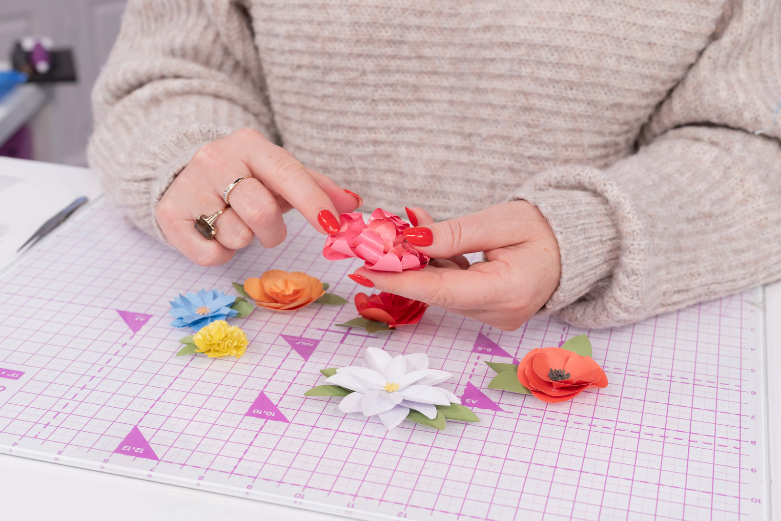 Crafter’s Companion 5”x7” Paper Pad - Punch Flower Paper 