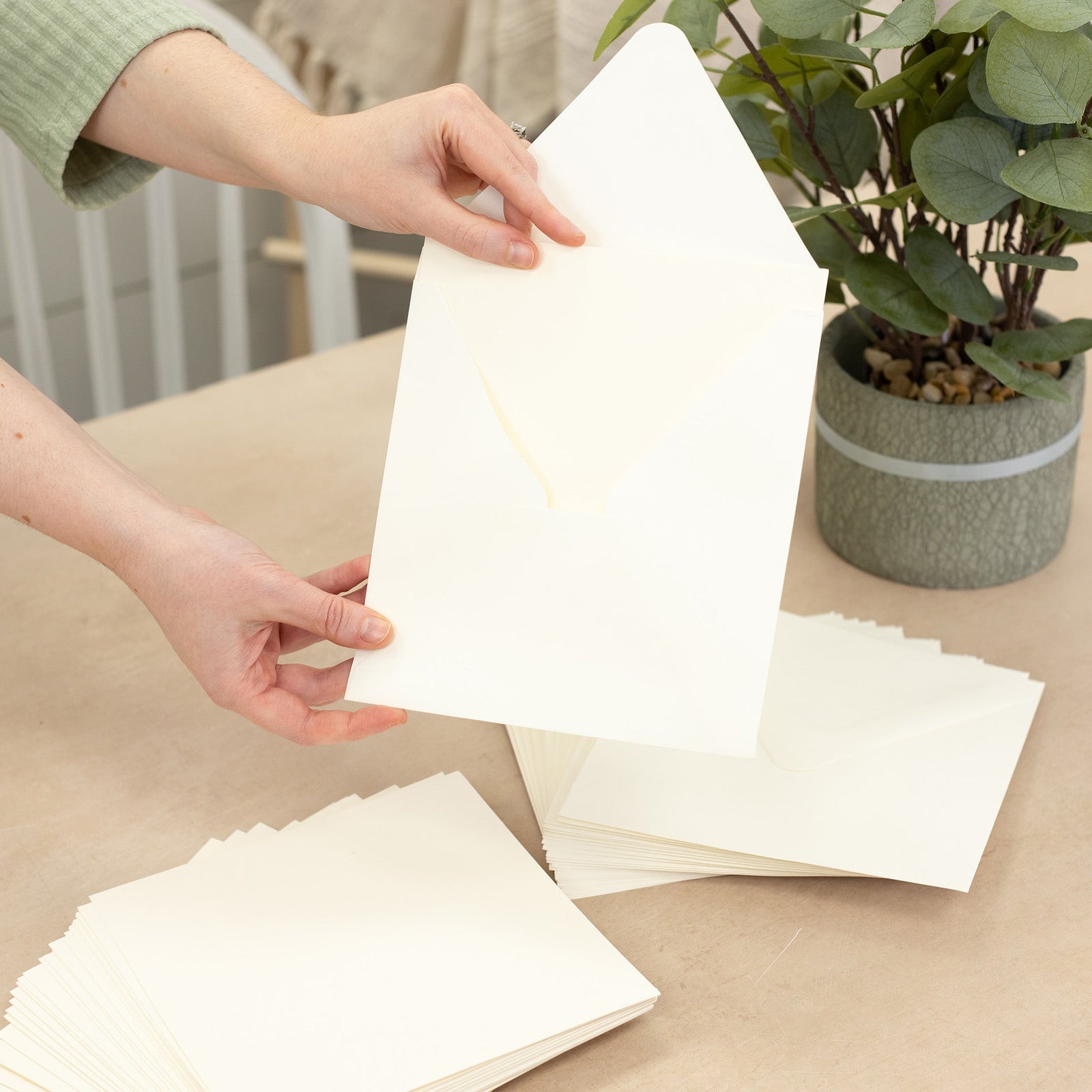 Crafter's Companion - 7"x7" Ivory Card & Envelopes 50pc 250GSM