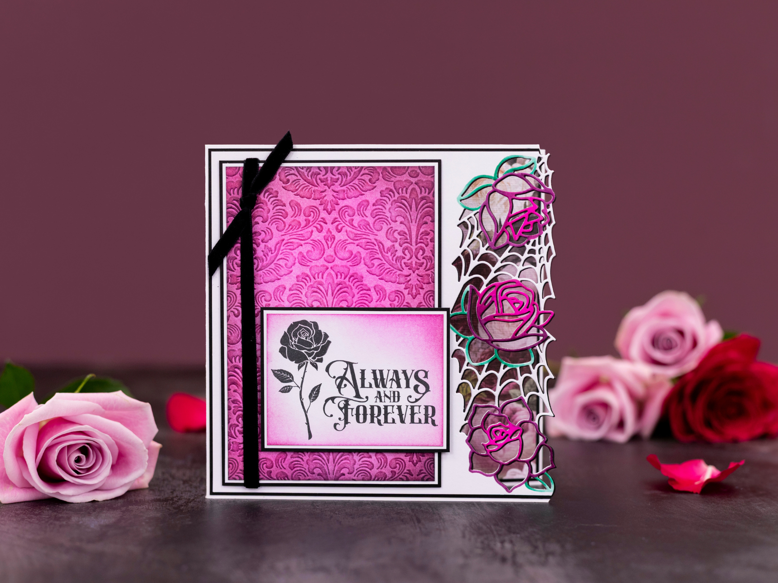 Sara Signature Thorn & Bloom Metal Die Edge'able - Midnight Rose Filigree