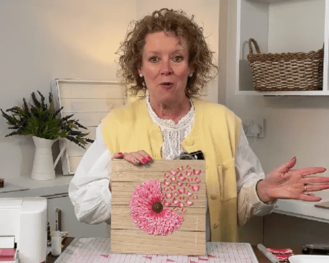 SPRING DECOR WITH LEANN