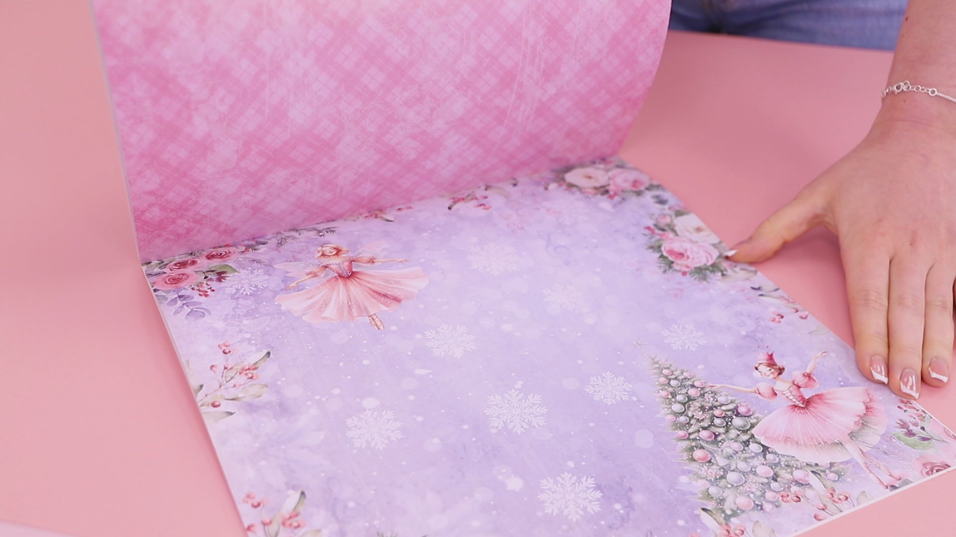 Sara Signature A Christmas Dream 12